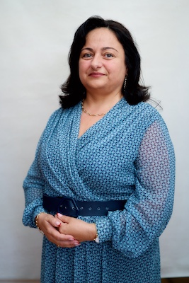 Groza Laura